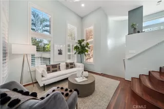 Photo #4: OC23136332 Listing 