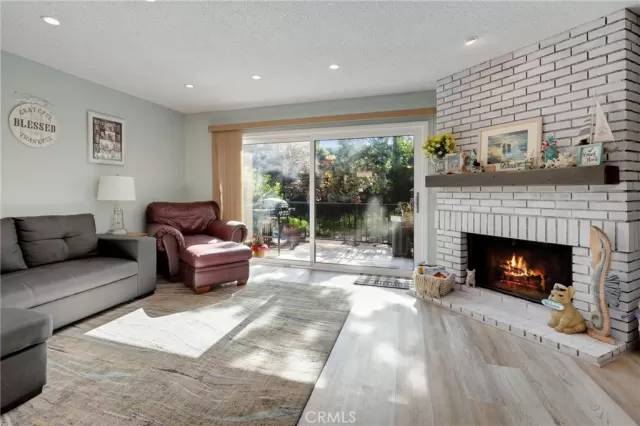 MLS: OC23136537 Condo For Sale