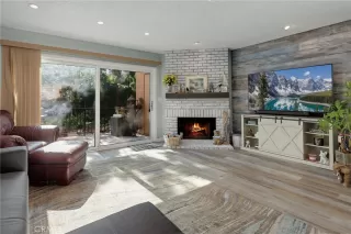 Photo #1: OC23136537 Listing