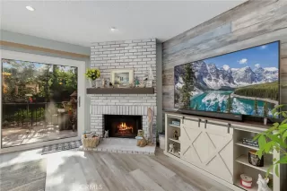 Photo #3: OC23136537 Listing