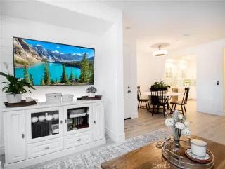 Photo #3: OC23136660 Listing 