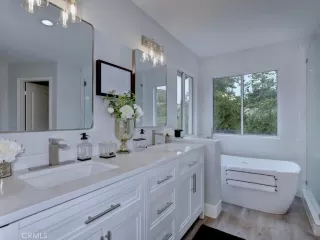 Photo #1: OC23136707 Listing 