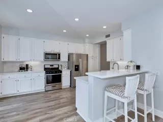 Photo #3: OC23136707 Listing 