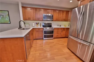 Photo #4: OC23136752 Listing 