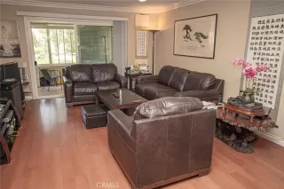 Photo #5: OC23136906 Listing