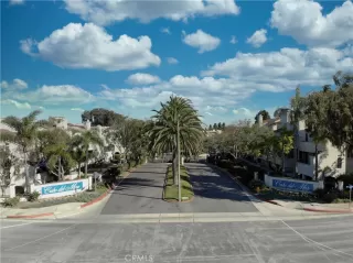 Photo #1: OC23136950 Listing 