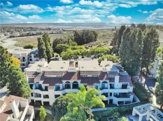 Photo #2: OC23136950 Listing 