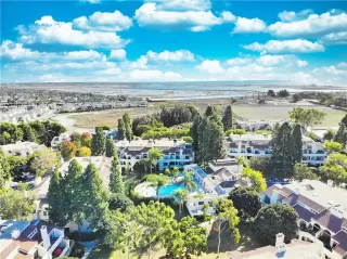 Photo #3: OC23136950 Listing 