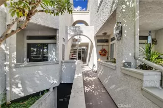 Photo #6: OC23136950 Listing 