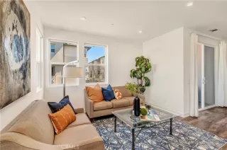 Photo #6: OC23137065 Listing 