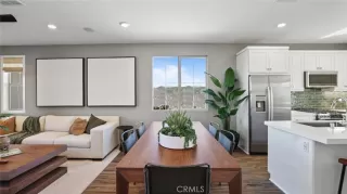 Photo #4: OC23137164 Listing