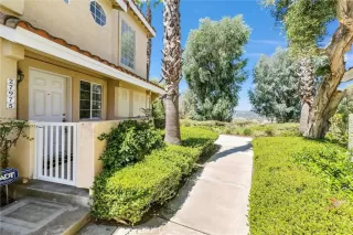 Photo #3: OC23137287 Listing 