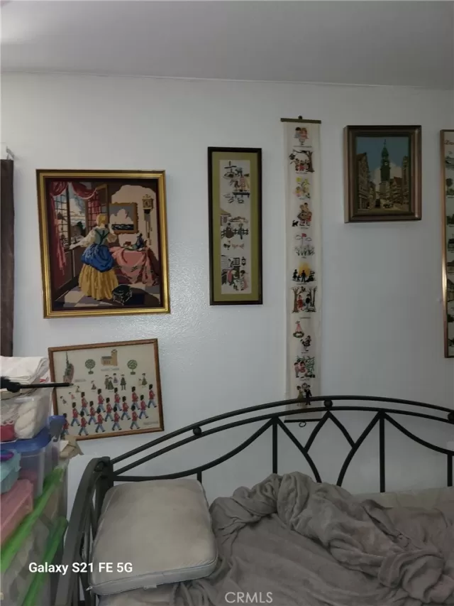 MLS: OC23137322 Condo For Sale