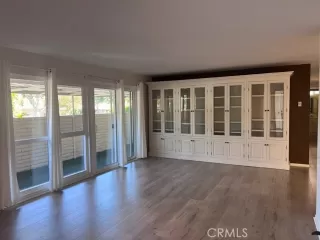 Photo #2: OC23137585 Listing