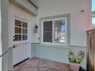 Photo #4: OC23137610 Listing 