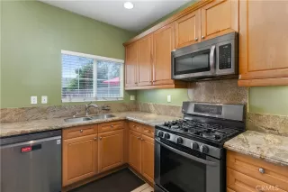 Photo #6: OC23137827 Listing 