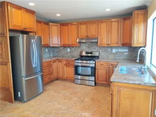 Photo #6: OC23137894 Listing