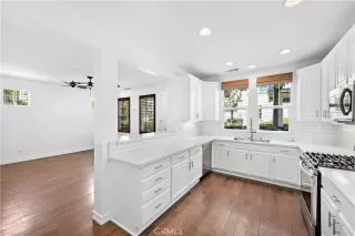 Photo #3: OC23137996 Listing 