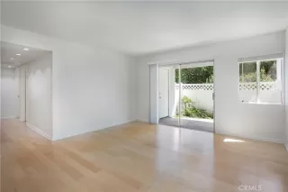 Photo #3: OC23138022 Listing 