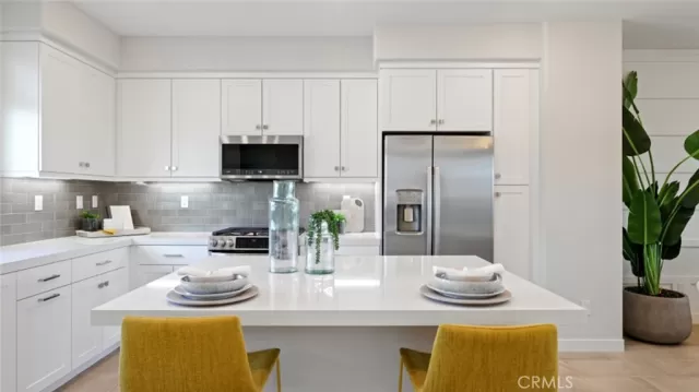 MLS: OC23138704 Condo For Sale