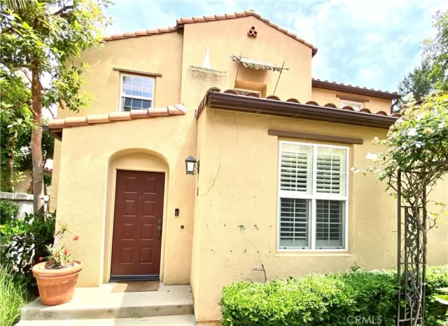 MLS: OC23138804 Condo For Sale