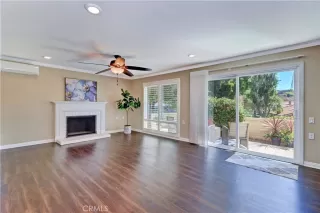 Photo #4: OC23138832 Listing