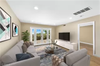 Photo #2: OC23138837 Listing