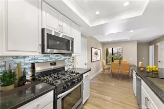 Photo #6: OC23138837 Listing