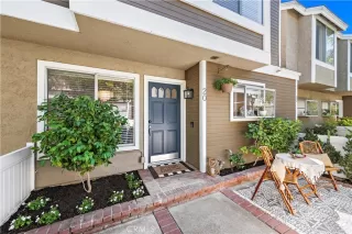 Photo #2: OC23138917 Listing