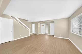 Photo #2: OC23139080 Listing 