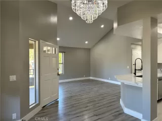 Photo #5: OC23139491 Listing 