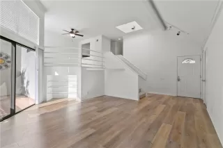 Photo #6: OC23139934 Listing 