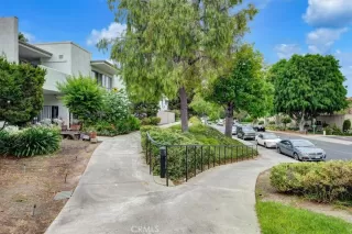 Photo #1: OC23139960 Listing