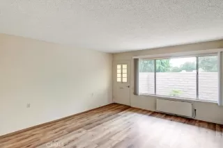 Photo #5: OC23139960 Listing