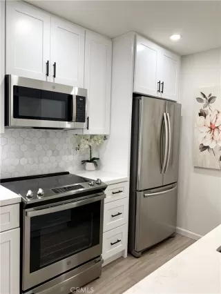 Photo #6: OC23140124 Listing