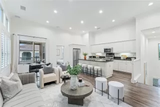 Photo #5: OC23140253 Listing 