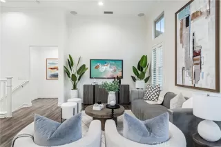 Photo #6: OC23140253 Listing 