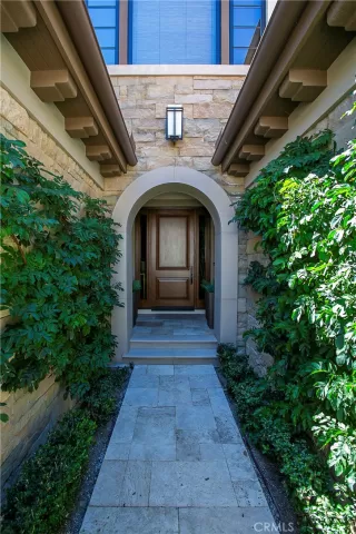 Photo #2: OC23140346 Listing 