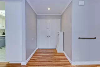 Photo #5: OC23140375 Listing