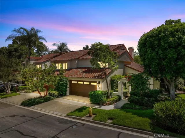 MLS: OC23140444 Condo For Sale