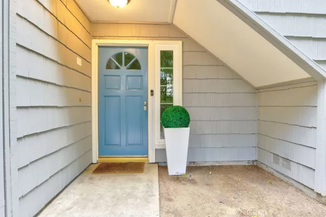 MLS: OC23140731 Condo For Sale