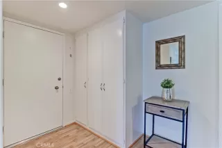 Photo #2: OC23140754 Listing