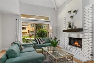 Photo #3: OC23140819 Listing