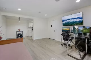 Photo #6: OC23140921 Listing 