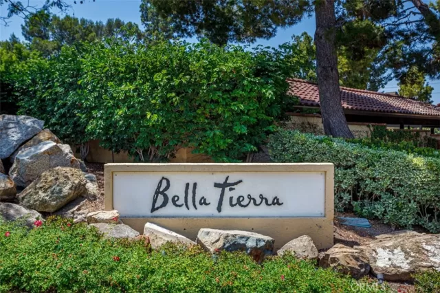 MLS: OC23141074 Condo For Sale