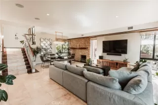 Photo #1: OC23141539 Listing 