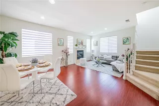 Photo #2: OC23141765 Listing 