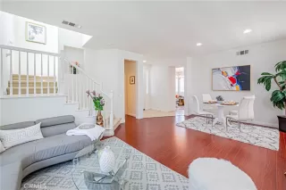 Photo #4: OC23141765 Listing 