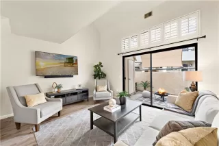 Photo #6: OC23141802 Listing