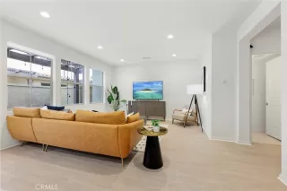 Photo #4: OC23141921 Listing